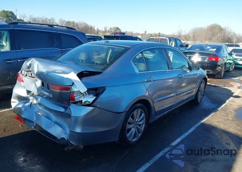 2012 Honda Accord 2.4 Ex-L из США, поврежденный, VIN 1HGCP2F83CA105715